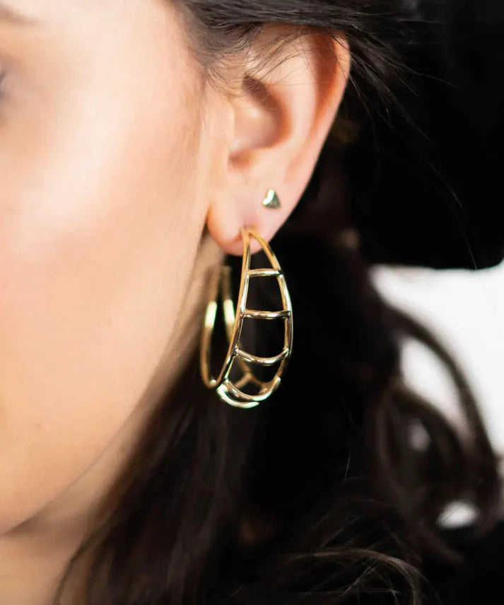 Shelia Fajl Willow Hoop Earrings-Shiny Gold