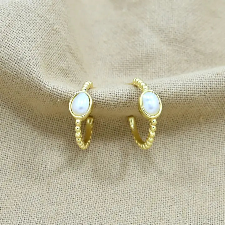 Lisa Hoop Earrings Gold Plated - Natural Pearl