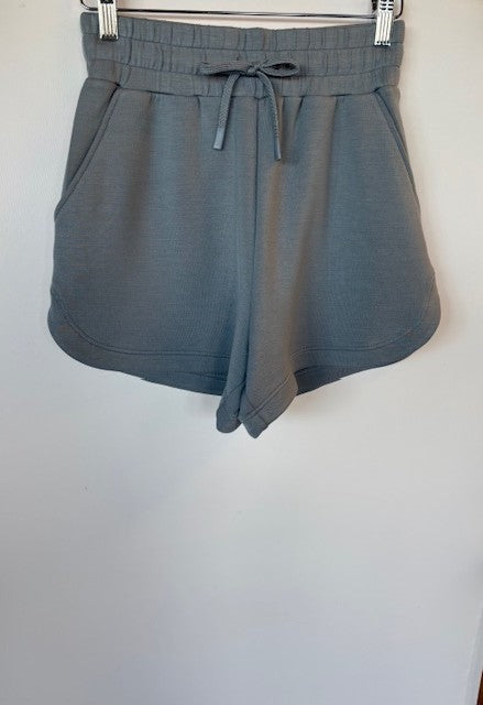 Varley Coulter High Rise Short 3.5-Wind Blue