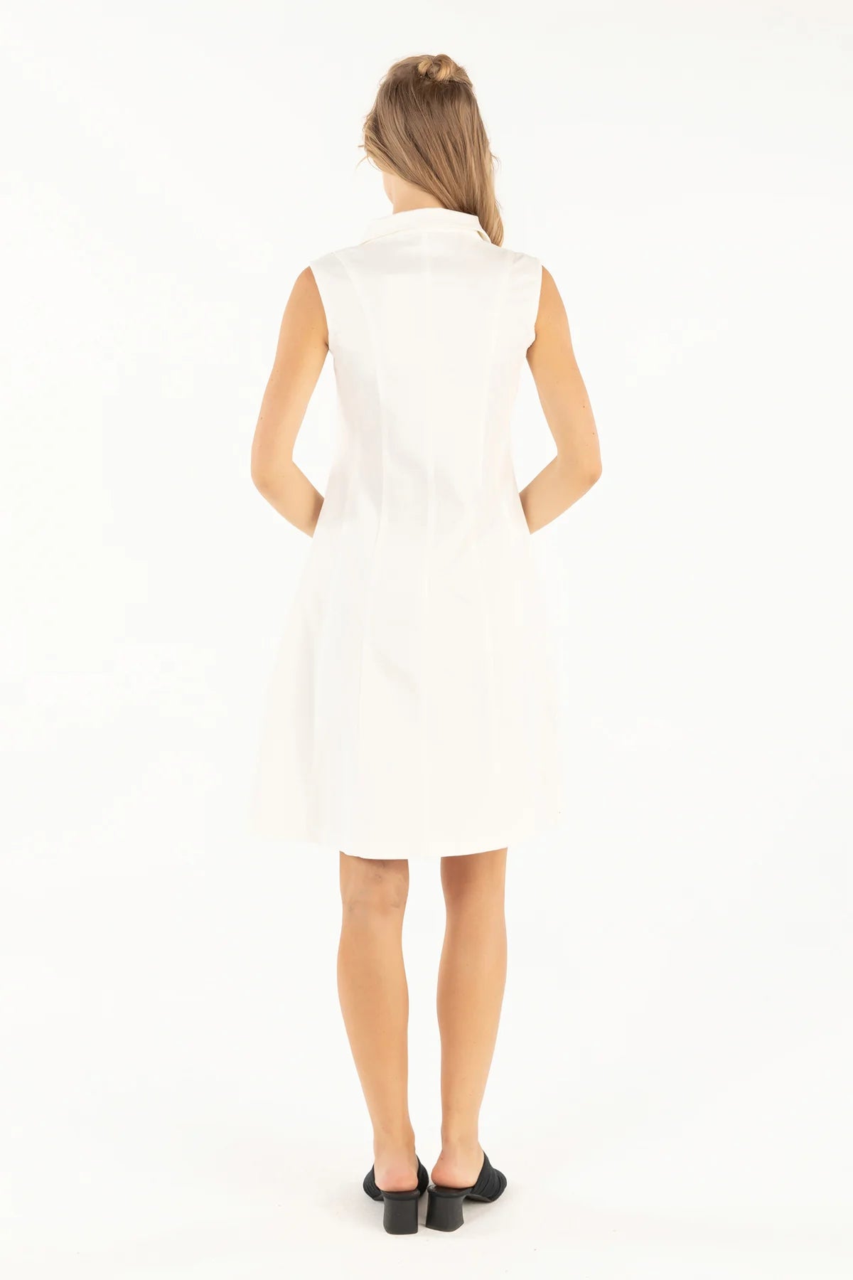 Isle Ponto Denim Dress- White